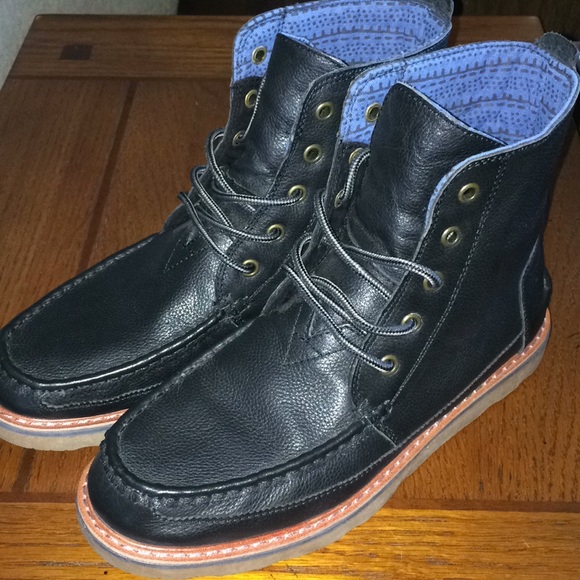 Toms Shoes - TOMS Searcher Boots